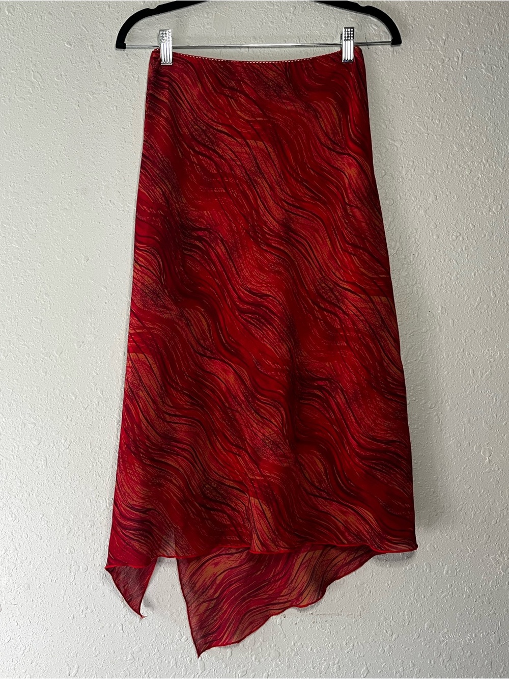 La Belle Red Abstract Midi Skirt Sheer Layer Asymmetrical Y2K Size 5
'